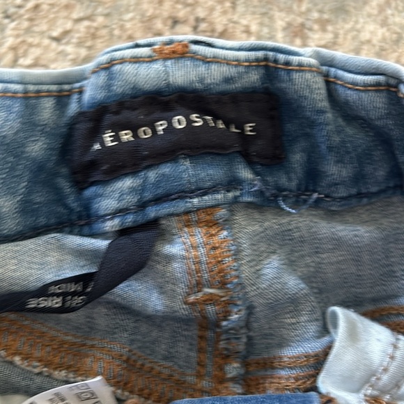 Aeropostale size 00 Super High Rise Curvy Midi ripped Jean Shorts - Picture 2 of 6